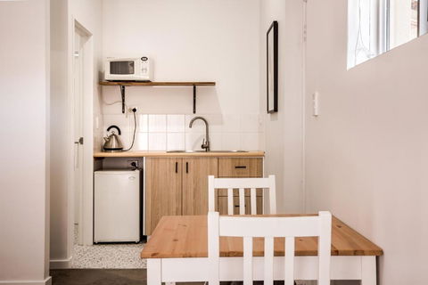 EM Apartments - Accommodation Bookings 4