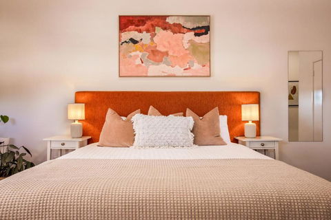 EM Apartments - Accommodation Bookings 0