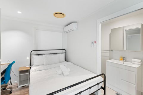 Exceptional Value! Immaculate&Cozy 1BR Home - Accommodation Bookings 4
