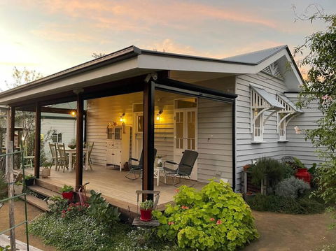 Entire Boutique Home - The Rustic Cottage - Canungra - Accommodation Bookings 0