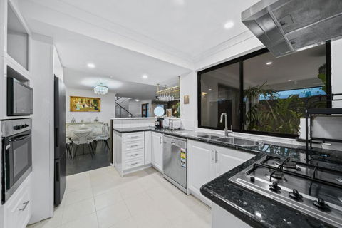 Equitice Winter Moonlight Villa - Accommodation Bookings 2