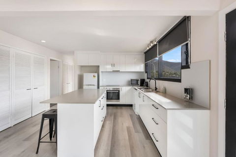 Expansive River-View Oasis - Accommodation Bookings 2