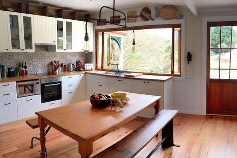 Explore Derby From Gorgeous Home With Outdoor Bath - Accommodation Bookings 0
