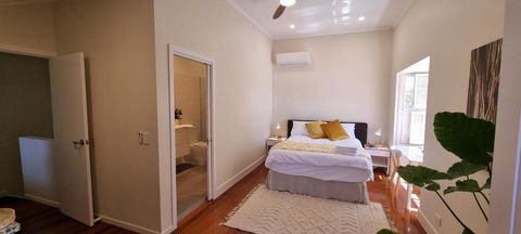 Fab 4brm Home With Pool A 15 Min Walk To Beach - Accommodation Bookings 2