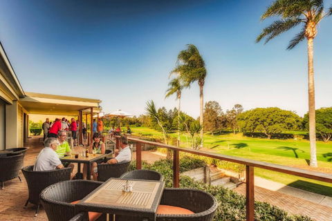 Fairway Village @ Windaroo Lakes Golf Club - Accommodation Bookings 4