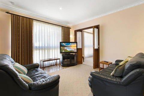 Family Escape - Accommodation Bookings 2