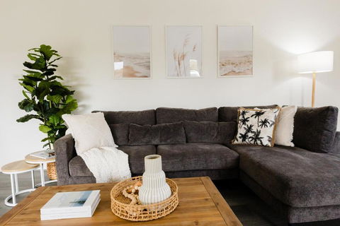 Family Friendly 3 Bedroom Home - Summer Dayz Shoal Bay - Accommodation Bookings 0