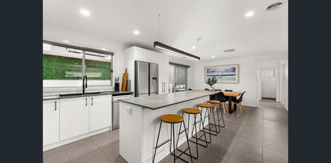 Family Getaway - City & Surf - Accommodation Bookings 1