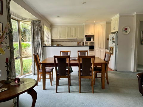 Family Holiday Home - Accommodation Bookings 3