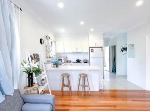 FamilyFriendly 3 Bedroom Retreat - Shared - Parking And Wifi - Accommodation Bookings 3
