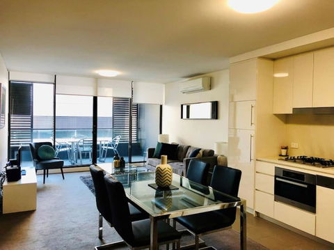 Fantastic Executive Apartment Neutral Bay GRO17204 - Accommodation Bookings 3