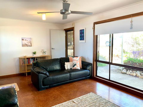 Fareview Beach House - Accommodation Bookings 2