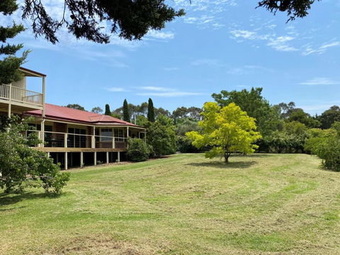 Farmhouse In The Heart Of Wine Country, 10 Minutes To Beach - Accommodation Bookings 2