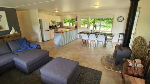 Feathertop Views And Barn - Accommodation Bookings 1