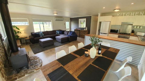 Feathertop Views - Accommodation Bookings 4