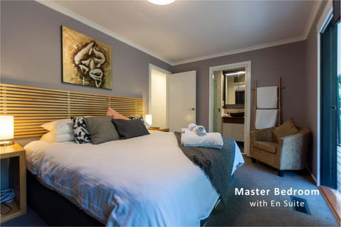 Fernbrook - Luxurious Country Retreat - Accommodation Bookings 3