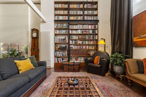 Find Luxury In An Old-Charm Converted Warehouse - Accommodation Bookings 0