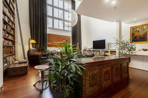 Find Luxury In An Old-Charm Converted Warehouse - Accommodation Bookings 4