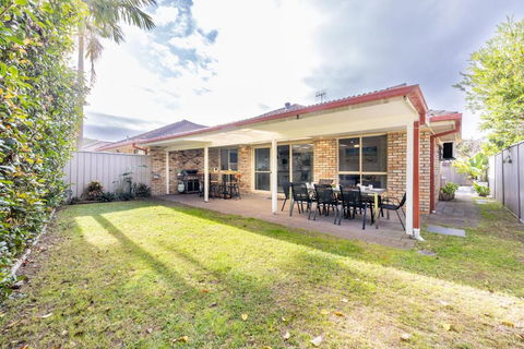 Fingal On Whitesands 1 12 Whitesands Road All On Ground Level With Air Con Wifi And Boat Parking - Accommodation Bookings 3
