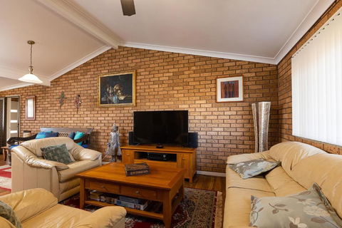 Flora Parade 6 - Accommodation Bookings 1