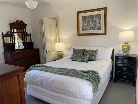 Flowerpot Cottage - Accommodation Bookings 1