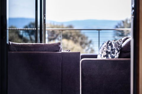 Footprints 2 - Accommodation Bookings 4