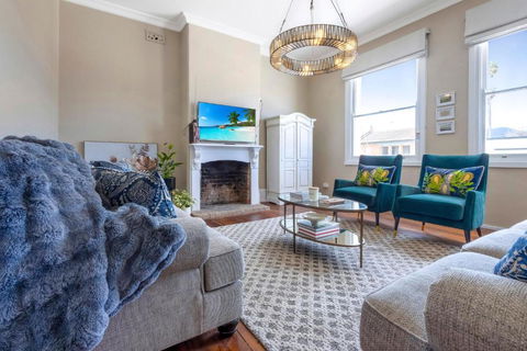 Fox House Scone - Apartment 3 - Accommodation Bookings 3