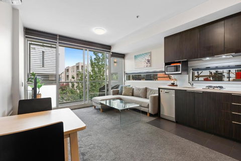 Fitzroy North 1-Bed With Balcony By Edinburgh Park - Accommodation Bookings 2