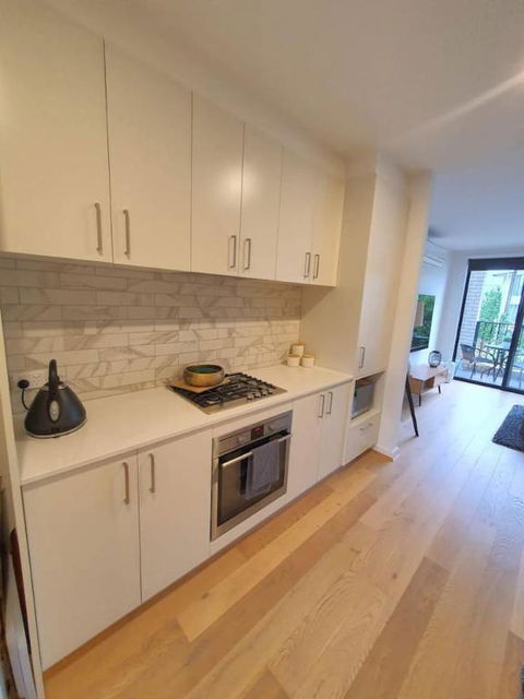Family Friendly 2BR Townhouse 5mins To Hospital - Accommodation Bookings 2