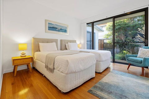 Fuller Holidays - Beachfront Tranquility, Beachfront Suffolk Park - Accommodation Bookings 3