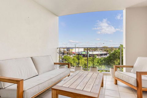 Fresh Beautifully Styled 2 BR Resort Apt At Marcoola - Accommodation Bookings 4