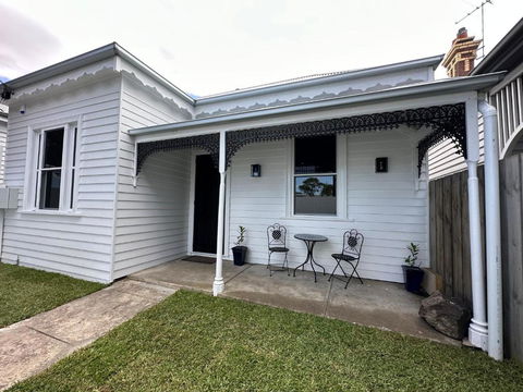 Garden Cottage - Accommodation Bookings 1