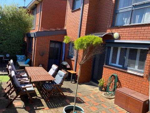 Garland Grove - Accommodation Bookings 4