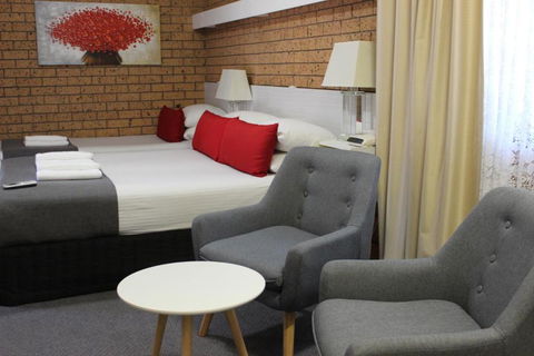 Golden Harvest Motor Inn Moree - Accommodation Bookings 0