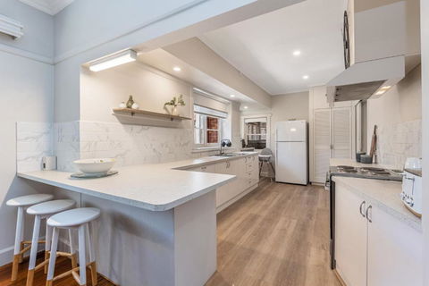 Golden Square Gold Class Guest House, Bendigo - Accommodation Bookings 3