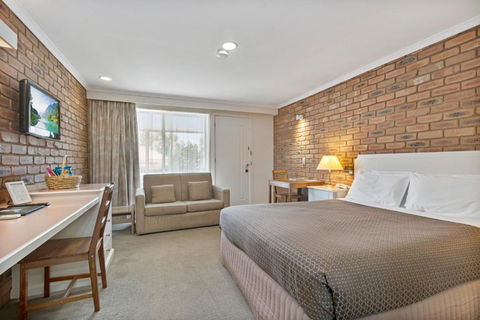 Golden Square Motor Inn - Accommodation Bookings 1