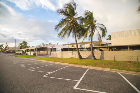 Hampton Villa Motel - Accommodation Bookings 3