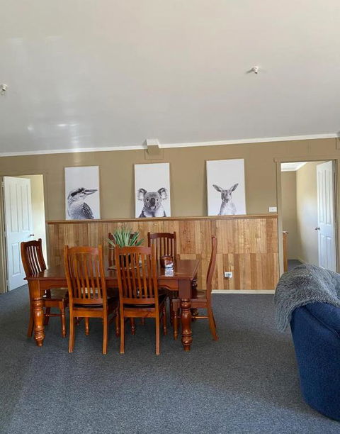 Great Lakes Wilderness Three Bedroom Home - Accommodation Bookings 1