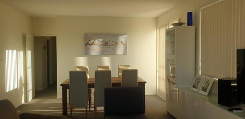 GREENWAY WATERS 2 Bed Apartment - Accommodation Bookings 1