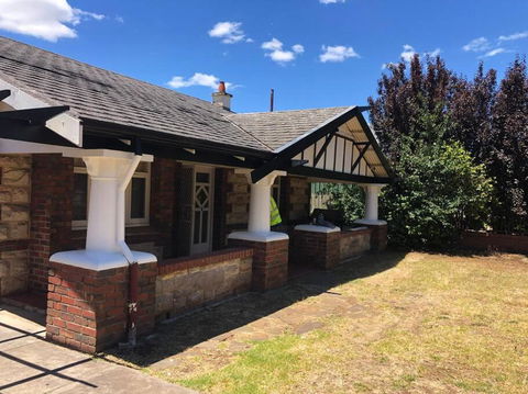 Group House With Views Of The Salt Pool And Spa - Accommodation Bookings 2