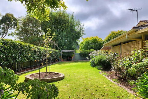 Hahndorf Home, Walk To Main St, Sleeps 8 - Accommodation Bookings 3