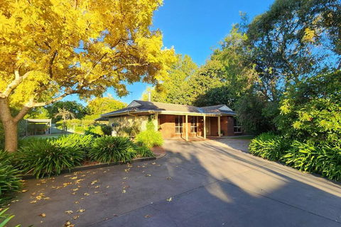 Hahndorf Home, Walk To Main St, Sleeps 8 - Accommodation Bookings 0