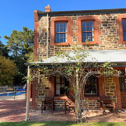 Hahndorf Luxury Retreat 5 Bedrooms For 12 Guests - Accommodation Bookings 3