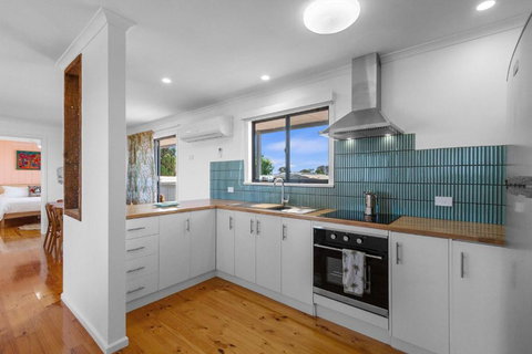 Halcyon Hardwicke Bay - Accommodation Bookings 2