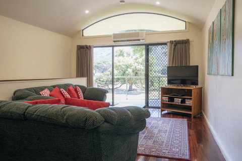 Halls Gap Escape Townhouse 2 - Accommodation Bookings 1