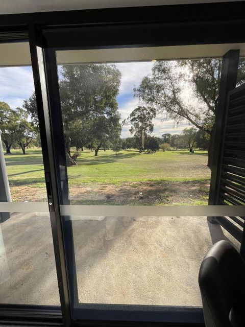 Harden Country Club Motel - Accommodation Bookings 2