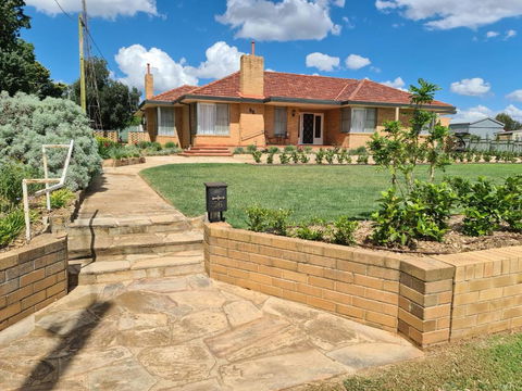 Harden Golfers Rest Accommodation - Accommodation Bookings 0
