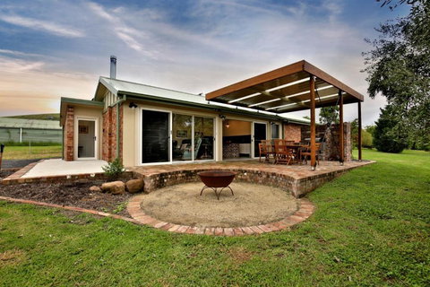 Harley Hill Farm - A Rare Country Escape - Accommodation Bookings 0