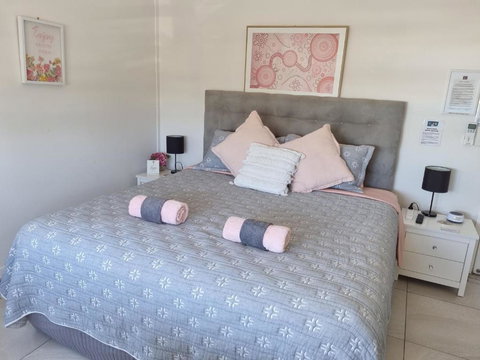 GUESTHOUSE On REGENT Bed & Breakfast - Accommodation Bookings 2