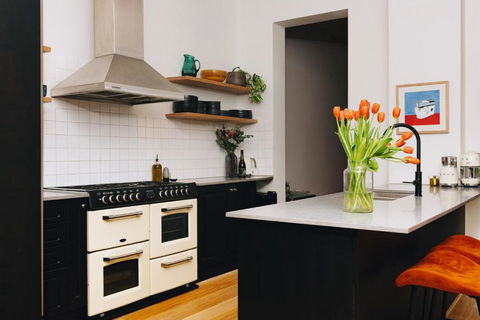 Henry Home - Accommodation Bookings 3
